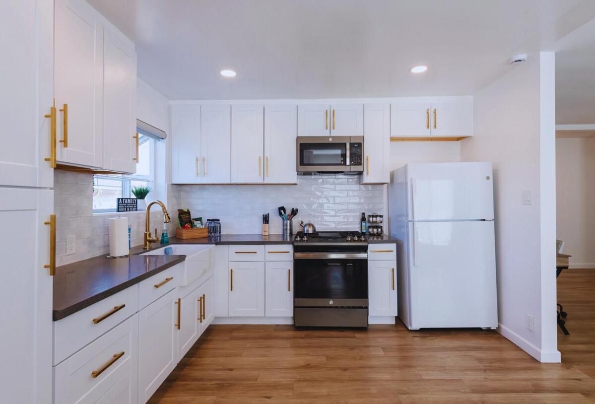 Cozy Modern 3 Bed 1 Bath Home - Pet Friendly! Lawndale Dış mekan fotoğraf